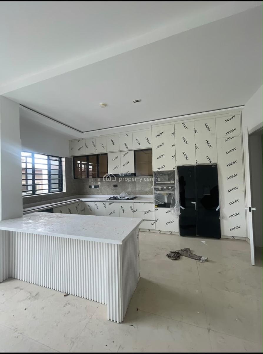 Brand New Two (2) Bedroom Apartment with Bq, Lekki Phase 1, Lekki, Lagos, Flat / Apartment for Rent