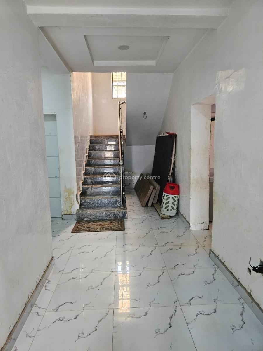 Massive 5 Bedrooms Detached Duplex with Guest Chalet and 2 Nos. Self Contain, Plot A090, Standard Estate, Galadimawa, Abuja, House for Sale