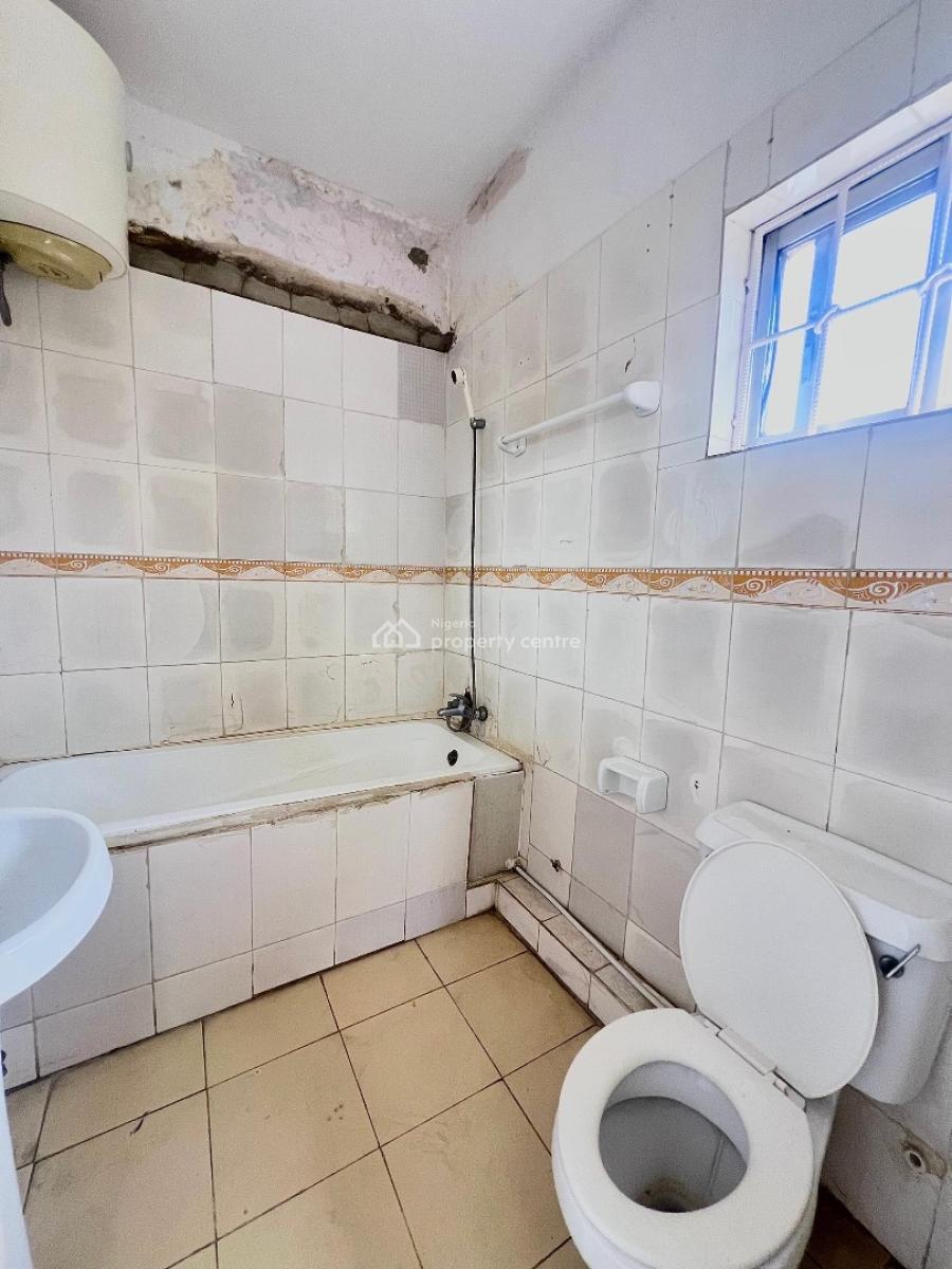 Waterfront 3-bedroom Apartment with Bq & Swimming Pool, Lekki Phase 1, Lekki, Lagos, Flat / Apartment for Rent