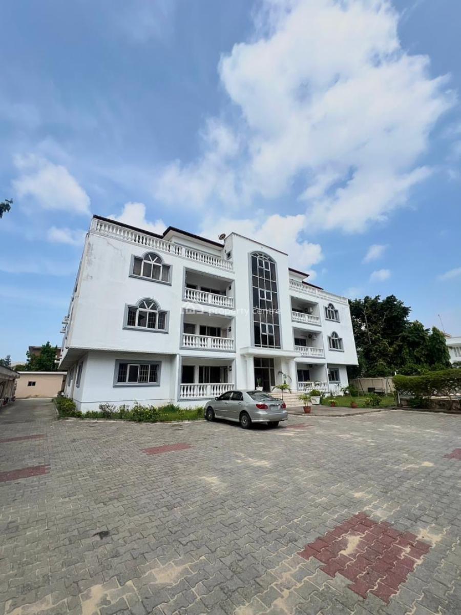 Waterfront 2-bedroom Penthouse with Bq & Swimming Pool, Lekki Phase 1, Lekki, Lagos, Flat / Apartment for Rent