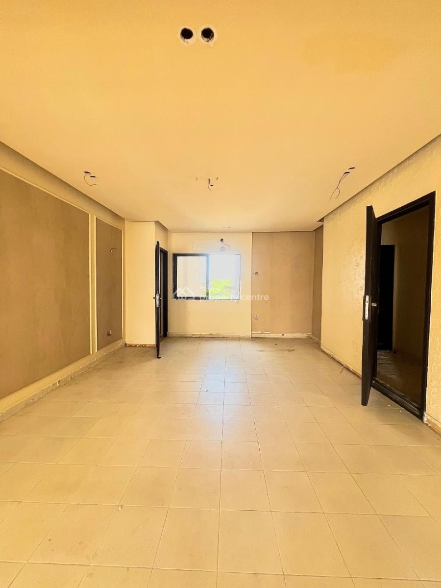 Waterfront 2-bedroom Penthouse with Bq & Swimming Pool, Lekki Phase 1, Lekki, Lagos, Flat / Apartment for Rent