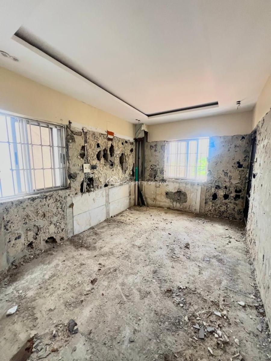 Waterfront 2-bedroom Penthouse with Bq & Swimming Pool, Lekki Phase 1, Lekki, Lagos, Flat / Apartment for Rent