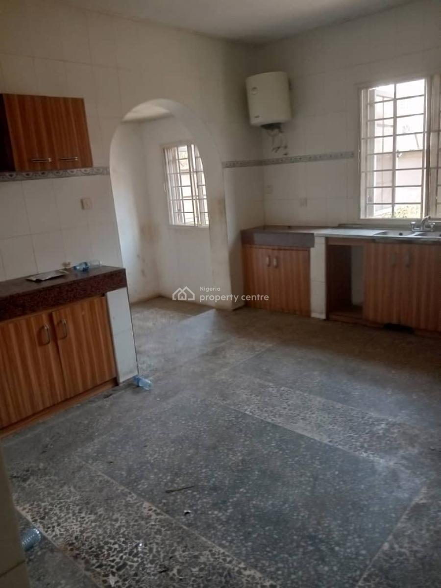 Detached 5 Bedroom Duplex, Oba Biladu Street, Opposite Olive Court, Agodi Gra, Ibadan, Oyo, Detached Duplex for Rent