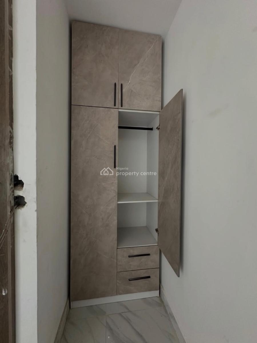 Beautiful 1 Bedroom Apartment in a Serene Neighborhood, Lekki Phase 1, Lekki, Lagos, Mini Flat (room and Parlour) for Rent