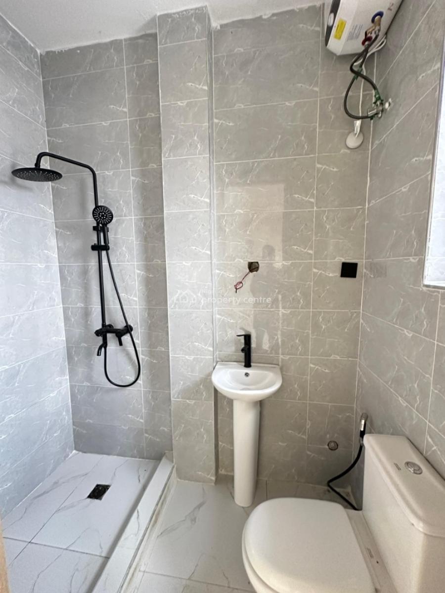 Well-built Luxury Spacious 2 Bedroom Apartment with Elevator, Ikate, Lekki, Lagos, Flat / Apartment for Sale