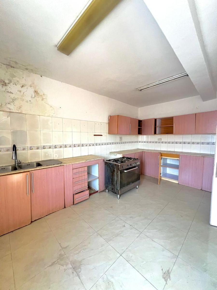Spacious Waterfront 3-bedroom Apartment with Bq, Pool, Gym, Lekki Phase 1, Lekki, Lagos, Flat / Apartment for Rent
