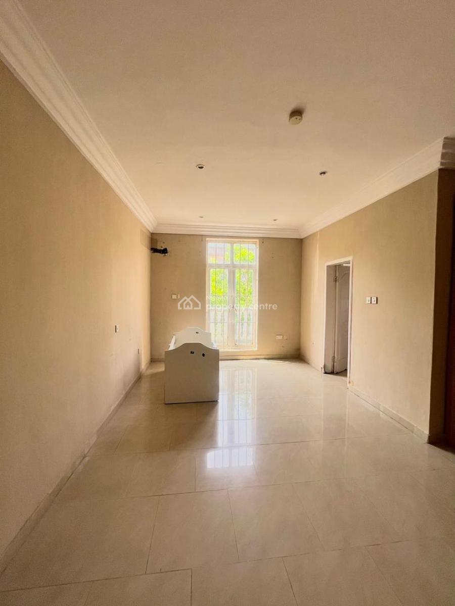 Spacious Waterfront 3-bedroom Apartment with Bq, Pool, Gym, Lekki Phase 1, Lekki, Lagos, Flat / Apartment for Rent