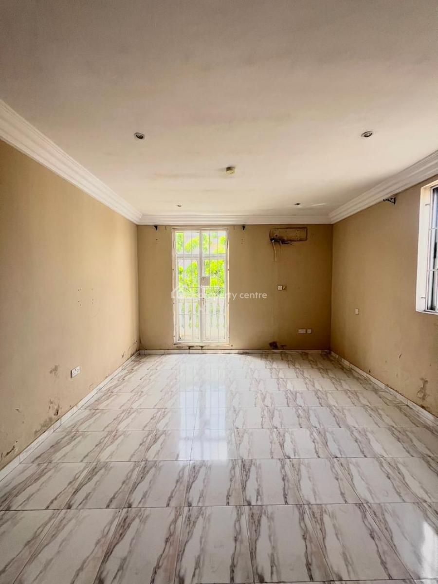 Spacious Waterfront 3-bedroom Apartment with Bq, Pool, Gym, Lekki Phase 1, Lekki, Lagos, Flat / Apartment for Rent