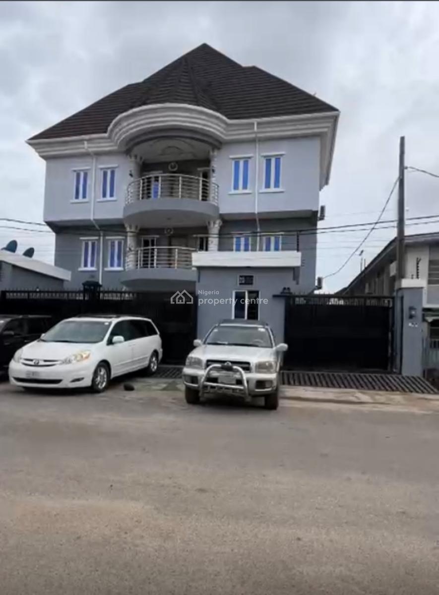 Luxury 5 Bedroom Duplex + 2 Units of 3 Bedrooms, Surulere, Lagos, Detached Duplex for Sale