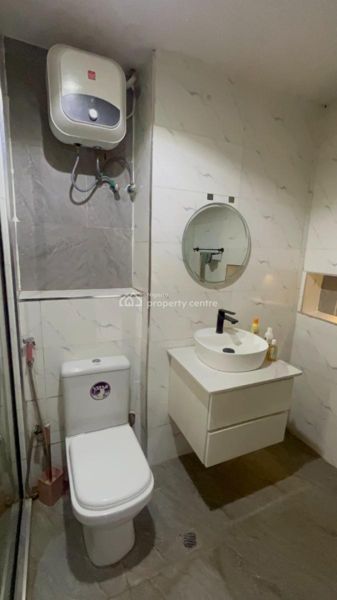 Fully Furnished Three Bedrooms Apartment in a Block of Flats, Stk Ukaga Road, Off Life Camp Junction, Life Camp, Abuja, Flat / Apartment for Sale