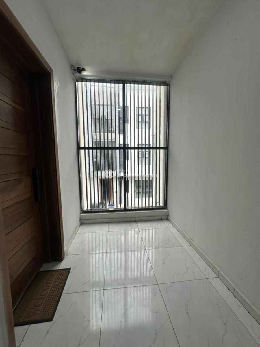 Well Maintained 2 Bedroom Apartment, Chevron Toll Gate, Lekki Phase 2, Lekki, Lagos, Flat / Apartment for Rent