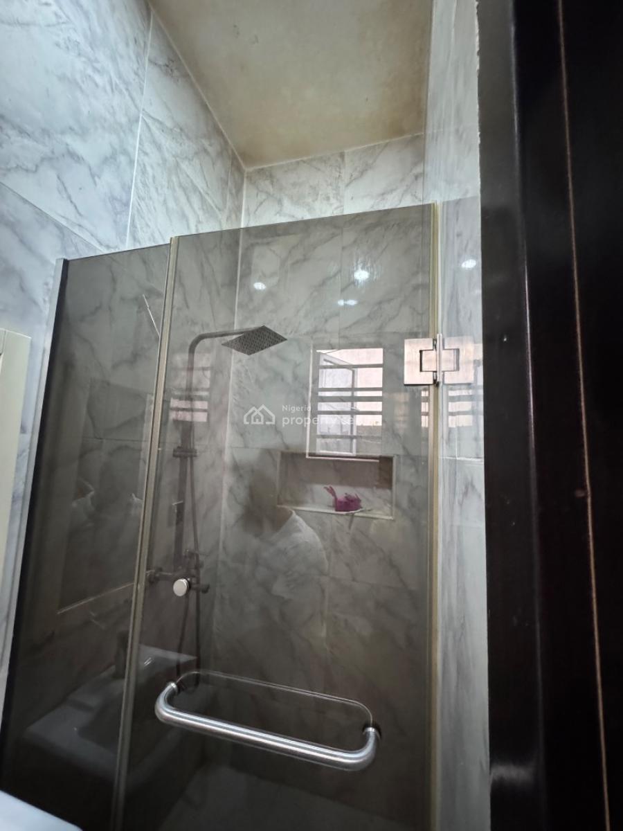 Self Contain, Chevy View Estate, Lekki Expressway, Lekki, Lagos, Self Contain (single Rooms) for Rent