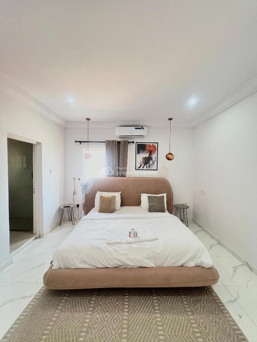 Luxury Furnished Waterfront 2-bedroom Penthouse + Bq & Swimming Poo, Lekki Phase 1, Lekki, Lagos, Flat / Apartment for Rent