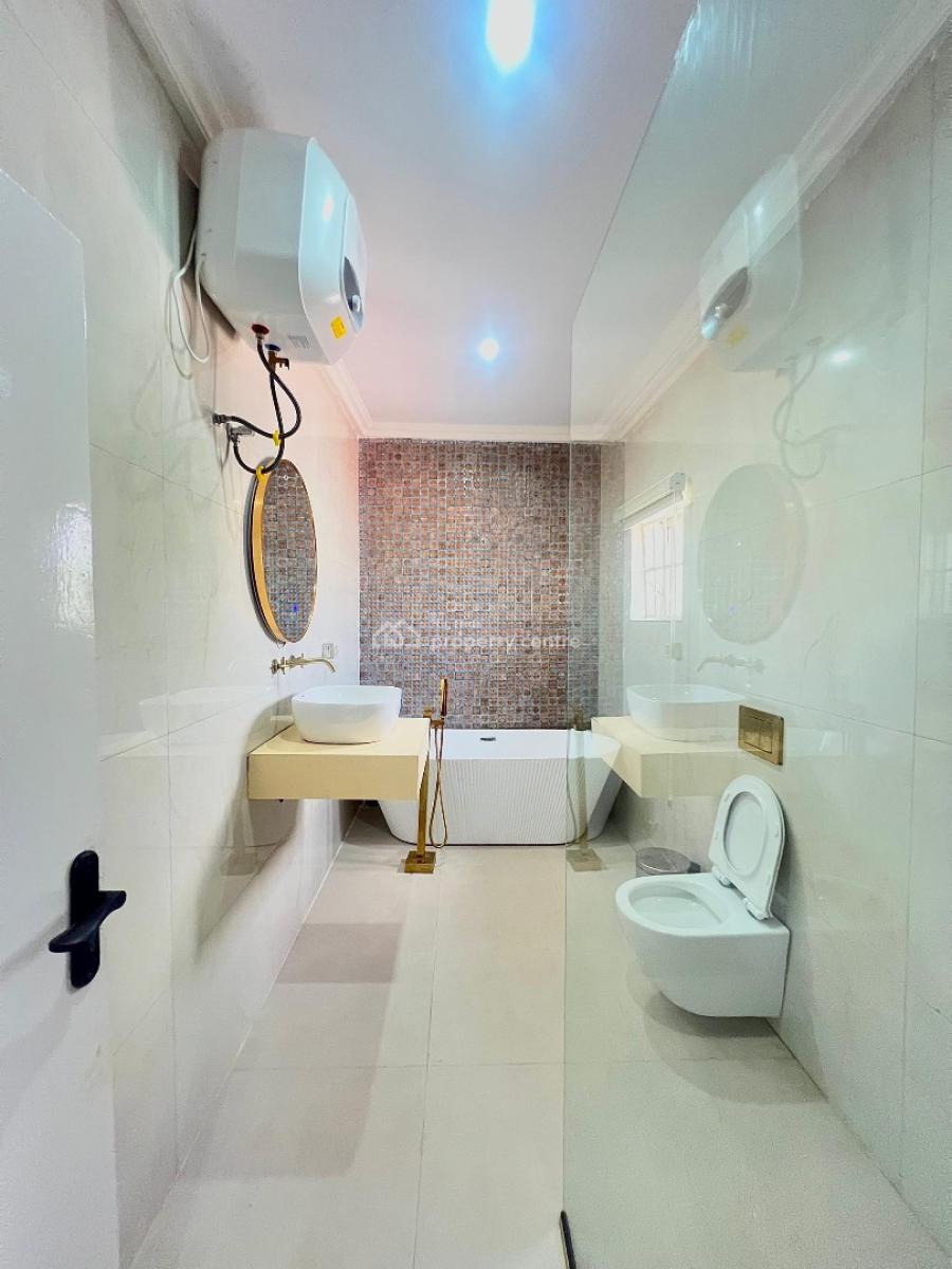 Luxury Furnished Waterfront 2-bedroom Penthouse + Bq & Swimming Poo, Lekki Phase 1, Lekki, Lagos, Flat / Apartment for Rent