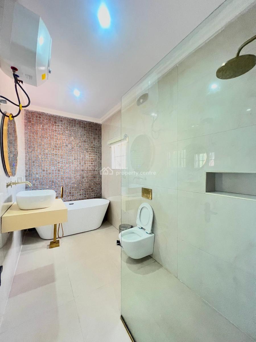 Luxury Furnished Waterfront 2-bedroom Penthouse + Bq & Swimming Poo, Lekki Phase 1, Lekki, Lagos, Flat / Apartment for Rent