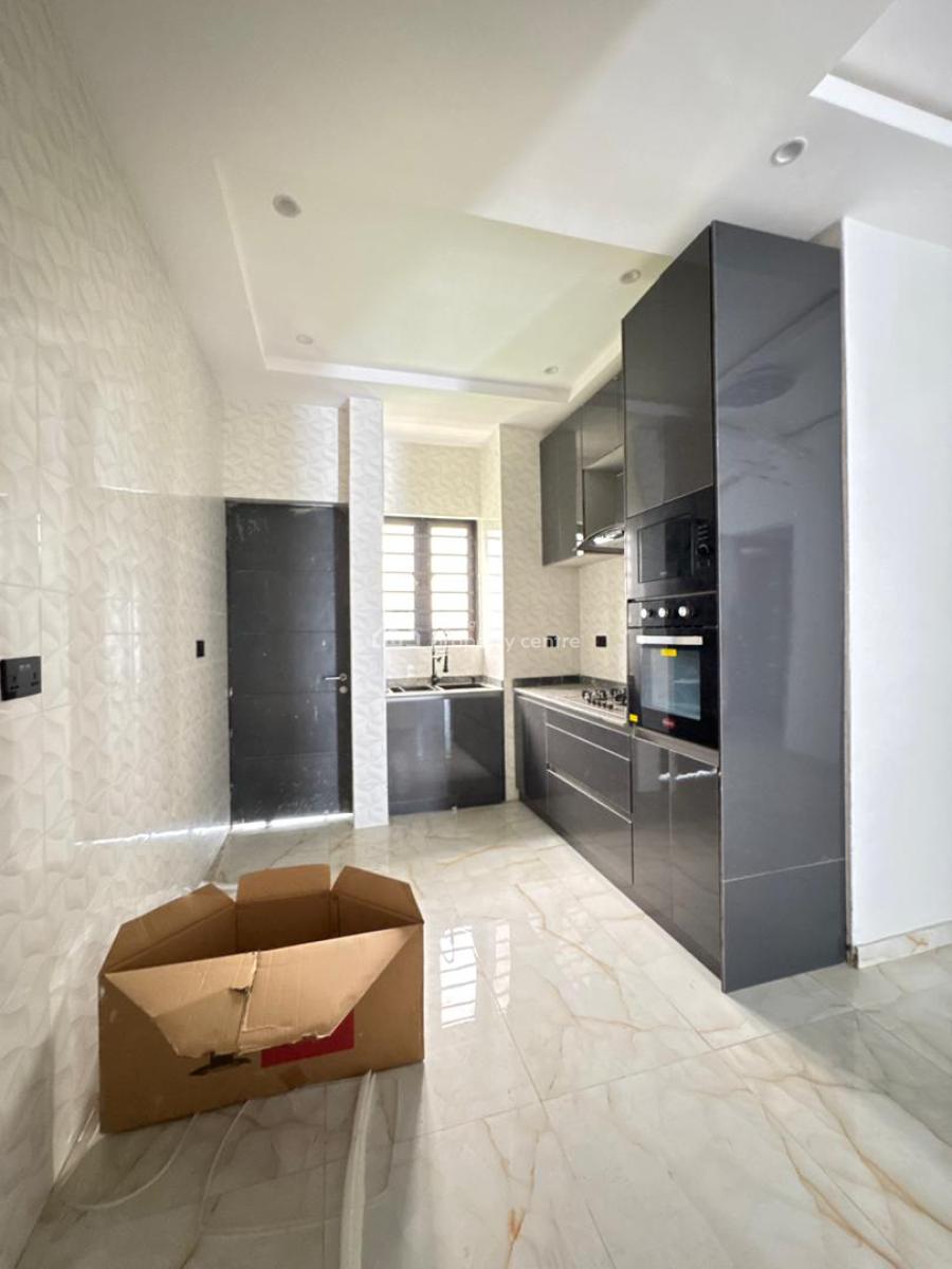 Beautiful Well Built 3 Bedroom Apartment in a Well Secured Estate, Yaba, Lagos, Flat / Apartment for Sale