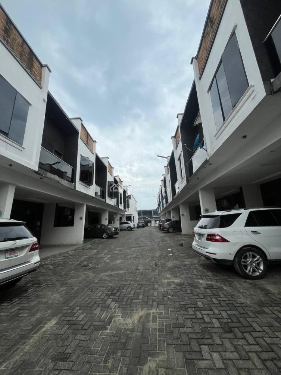 4 Bedroom Terrace House with a Room Bq with Modern Pop Ceiling, Ikota, Lekki, Lagos, Terraced Duplex for Sale
