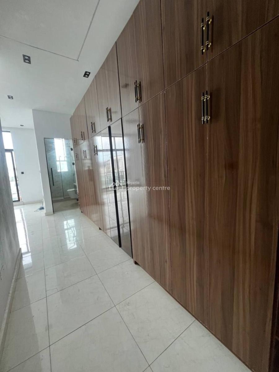 4 Bedroom Semi-detached House with a Room Bq, Ikota, Lekki, Lagos, Semi-detached Duplex for Sale