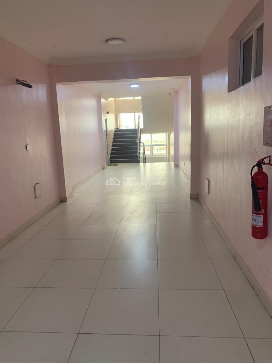 Lovely 3 Bedroom Flat, Bela Residencia, Salem Bus Stop, Ikate Elegushi, Lekki, Lagos, Flat / Apartment for Rent