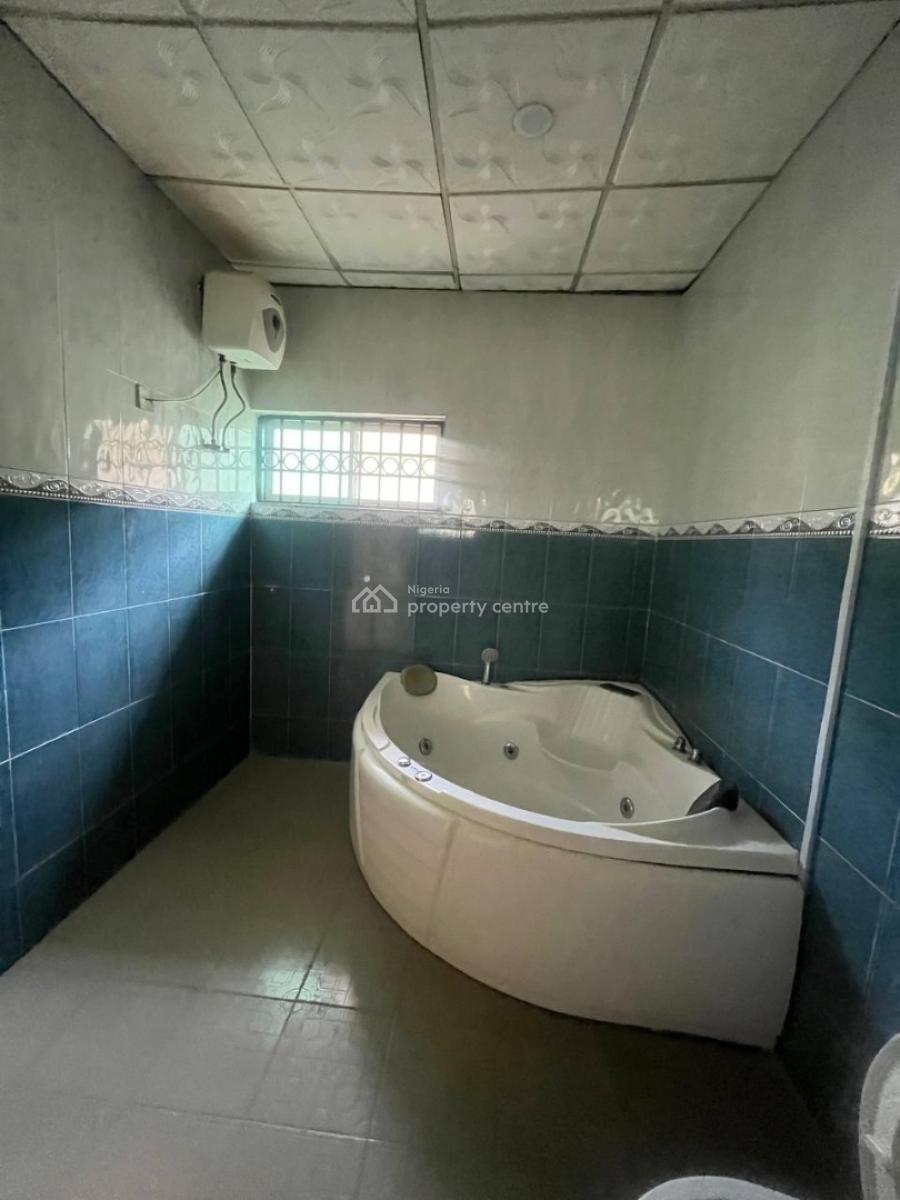 5 Bedroom Detached House  with 2 Bedroom  Bq, Vgc, Lekki, Lagos, Detached Duplex for Rent