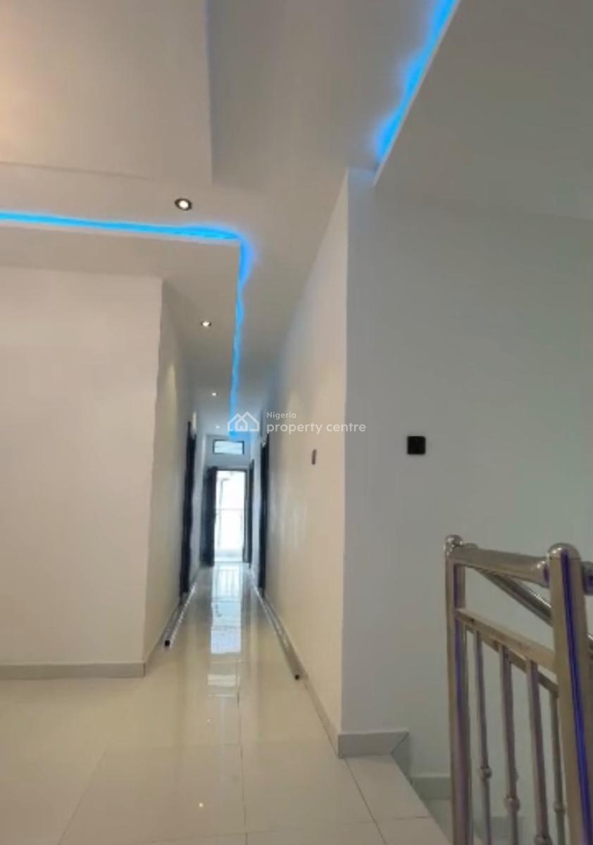 4 Bedroom Duplex Wt Self Contain Bq, 79th Estate Akwaka, Rumuodomaya, Port Harcourt, Rivers, Detached Duplex for Sale