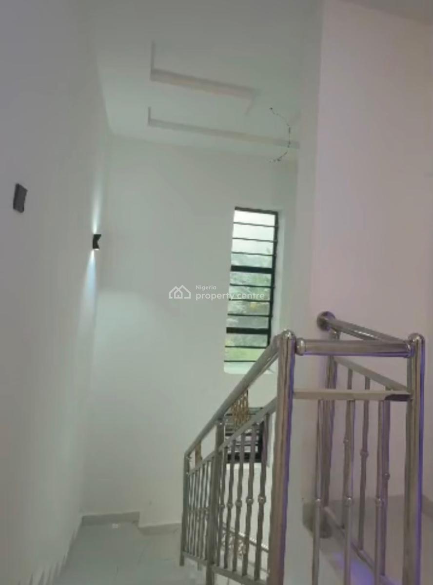 4 Bedroom Duplex Wt Self Contain Bq, 79th Estate Akwaka, Rumuodomaya, Port Harcourt, Rivers, Detached Duplex for Sale