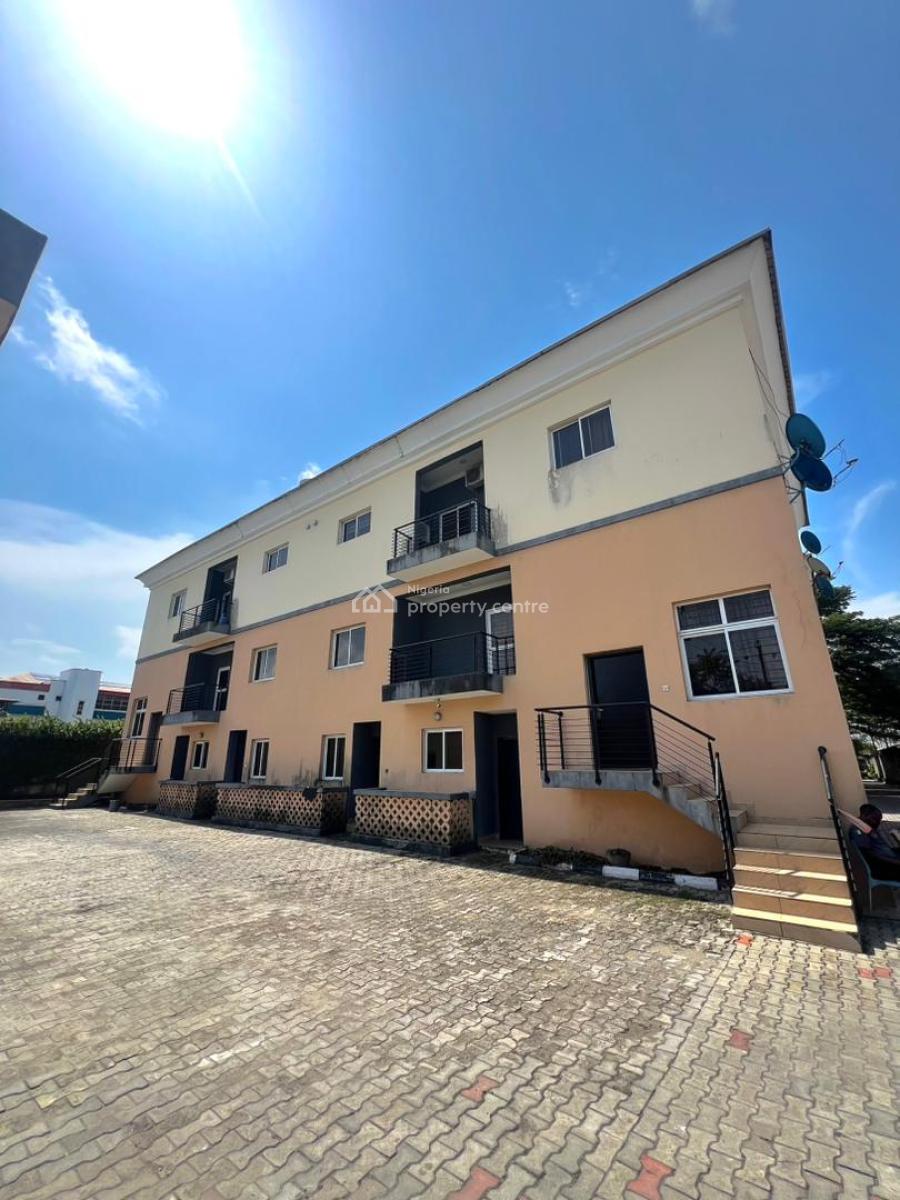 Spacious 1-bedroom Apartment + Gym & Swimming Pool, Lekki Phase 1, Lekki, Lagos, Flat / Apartment for Rent