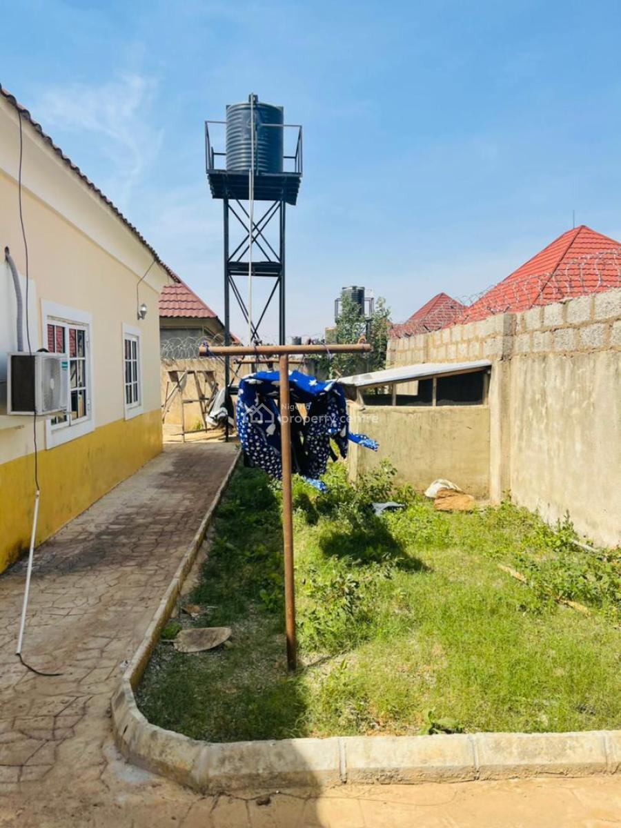 3 Bedroom Bungalow with Gate House, Pyakasa, Lugbe District, Abuja, Detached Bungalow for Sale