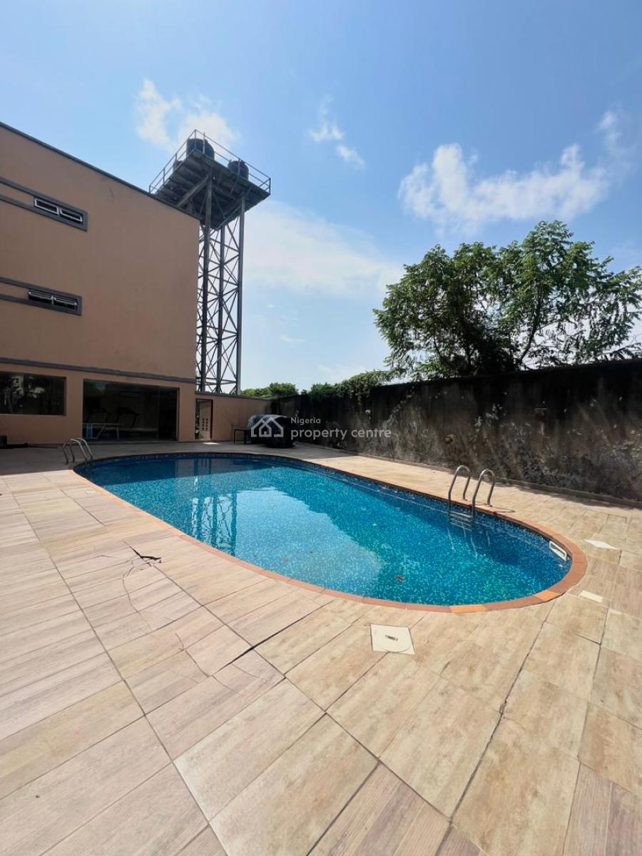 Well-finished 2-bedroom Apartment + Gym & Swimming Pool, Lekki Phase 1, Lekki, Lagos, Flat / Apartment for Rent