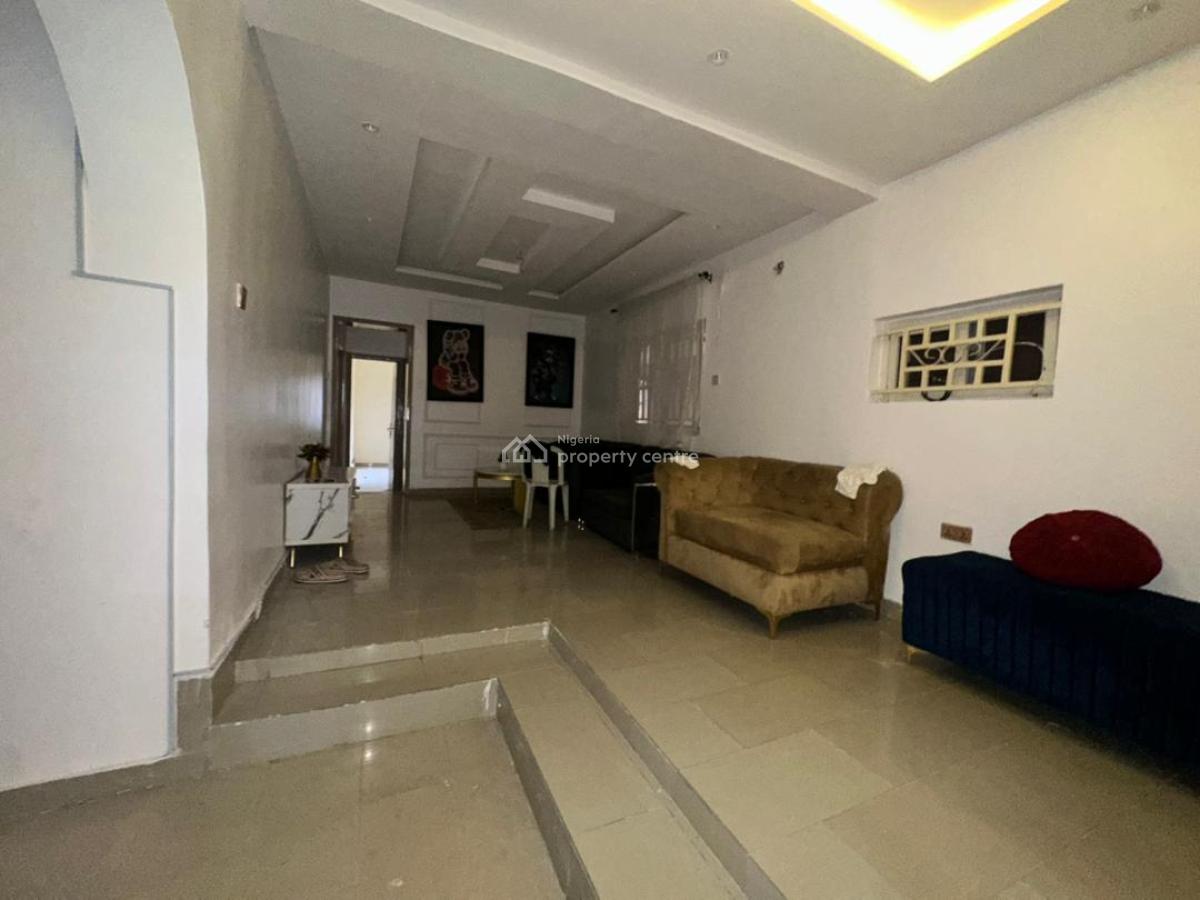 Spacious Self Serviced 3 Bedroom Flat, Off Admiralty Way, Lekki Phase 1, Lekki, Lagos, Flat / Apartment for Rent