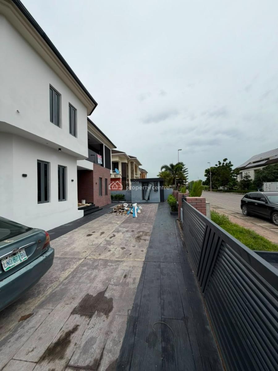 a Lovely & Spacious 4 Bedroom Fully Detached with Bq, Royal Gardens, Ajah, Lagos, Detached Duplex for Rent