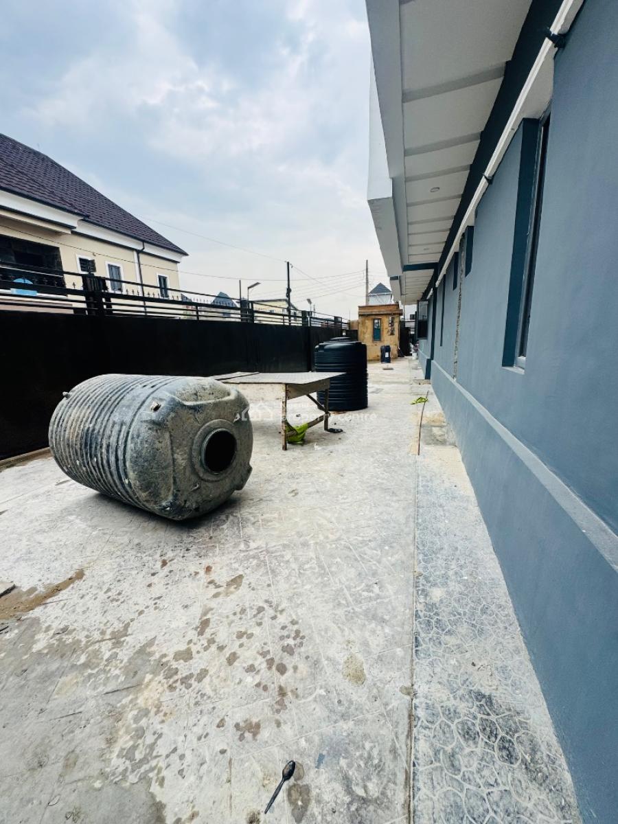 Affordable 2 Bedroom Apartment in a Beautiful Neighborhood, Surulere, Lagos, Flat / Apartment for Sale