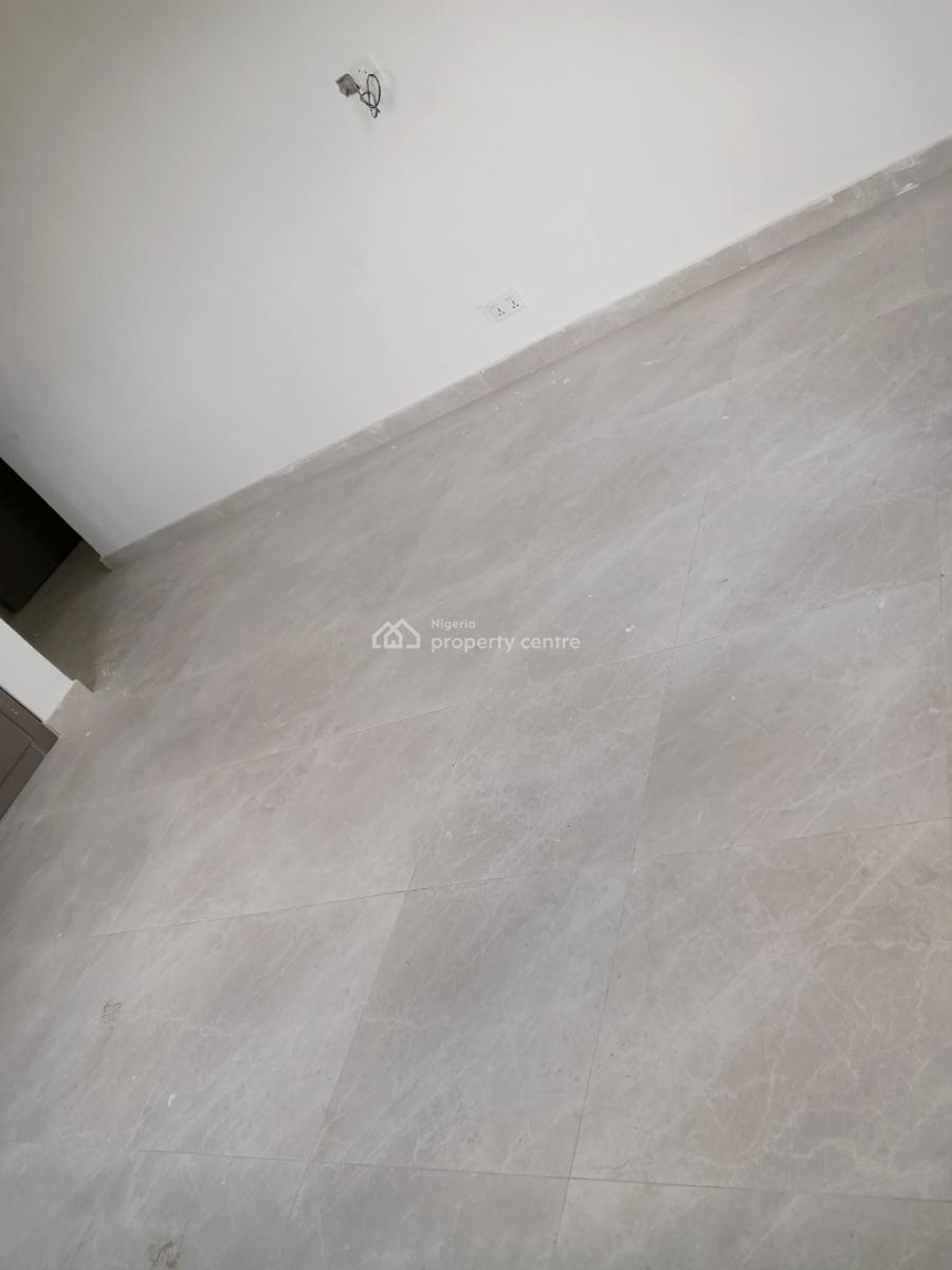 Extremely Spacious and Nicely Finished 3 Bedroom Apartment, Admiralty, Lekki Phase 1, Lekki, Lagos, Flat / Apartment for Rent