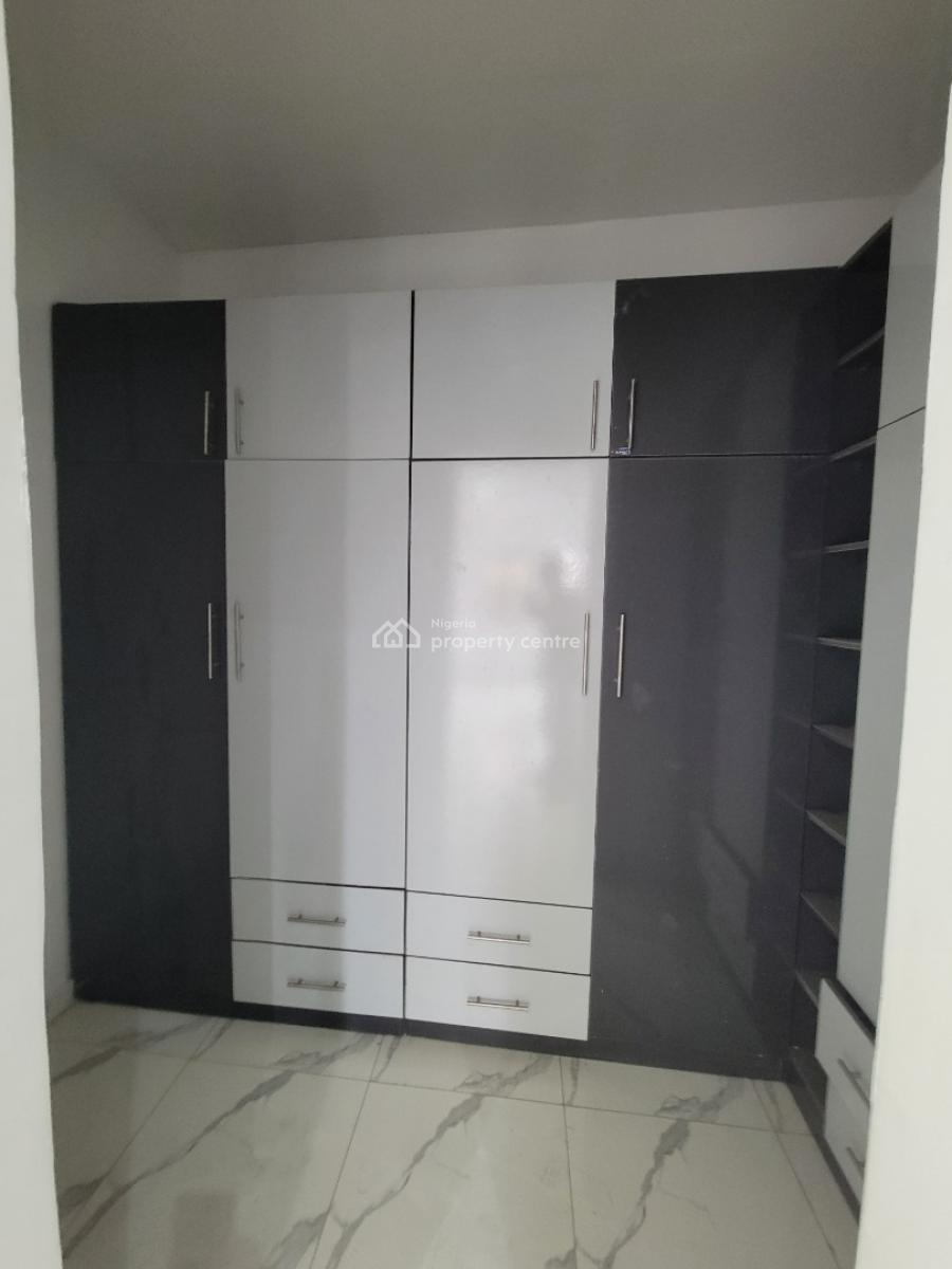 Newly Built and Spacious 2-bedroom Apartment with Swimming Pool, Lekki Peninsula Scheme 2, Off Ogombo Road, Ogombo, Ajah, Lagos, Flat / Apartment for Rent