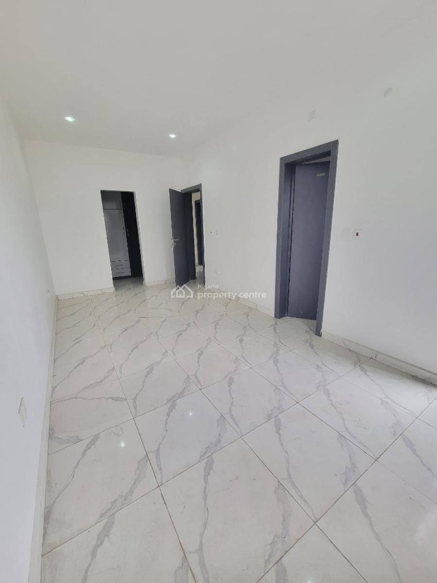 Newly Built and Spacious 2-bedroom Apartment with Swimming Pool, Lekki Peninsula Scheme 2, Off Ogombo Road, Ogombo, Ajah, Lagos, Flat / Apartment for Rent