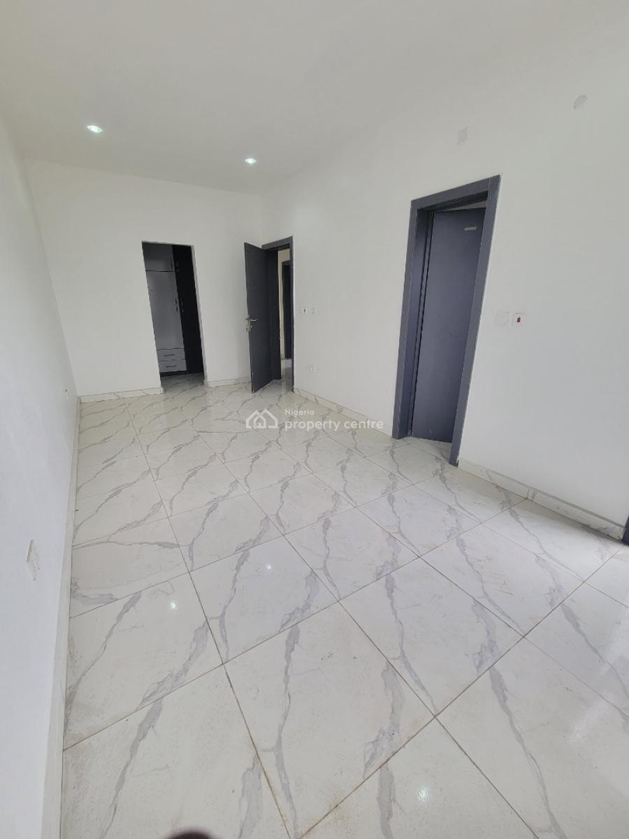 Newly Built and Spacious 2-bedroom Apartment with Swimming Pool, Lekki Peninsula Scheme 2, Off Ogombo Road, Ogombo, Ajah, Lagos, Flat / Apartment for Rent