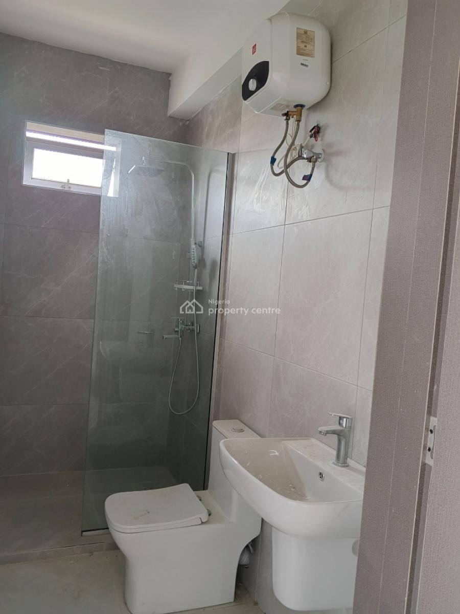Spacious Elegant  2 Bedroom, Admiralty, Lekki Phase 1, Lekki, Lagos, Flat / Apartment for Rent