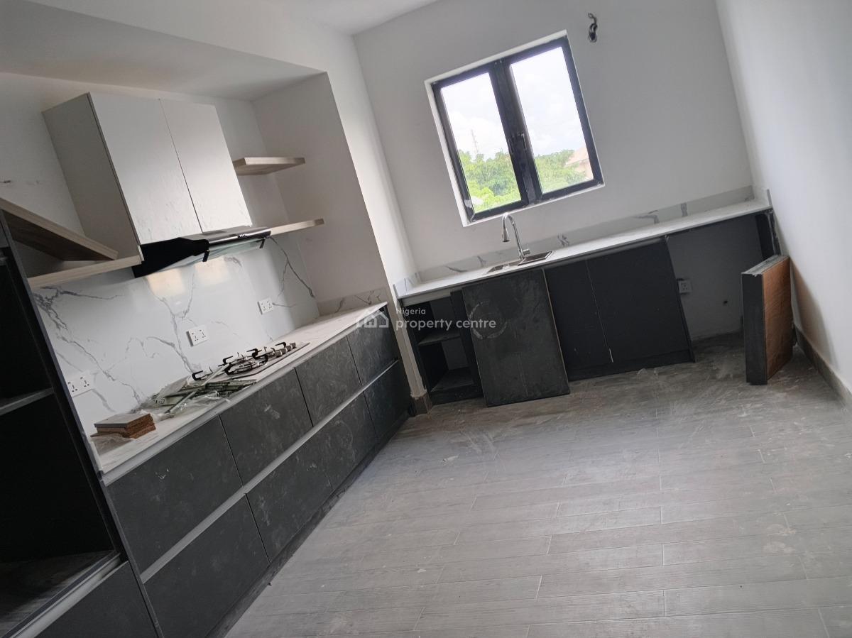 Spacious Elegant  2 Bedroom, Admiralty, Lekki Phase 1, Lekki, Lagos, Flat / Apartment for Rent