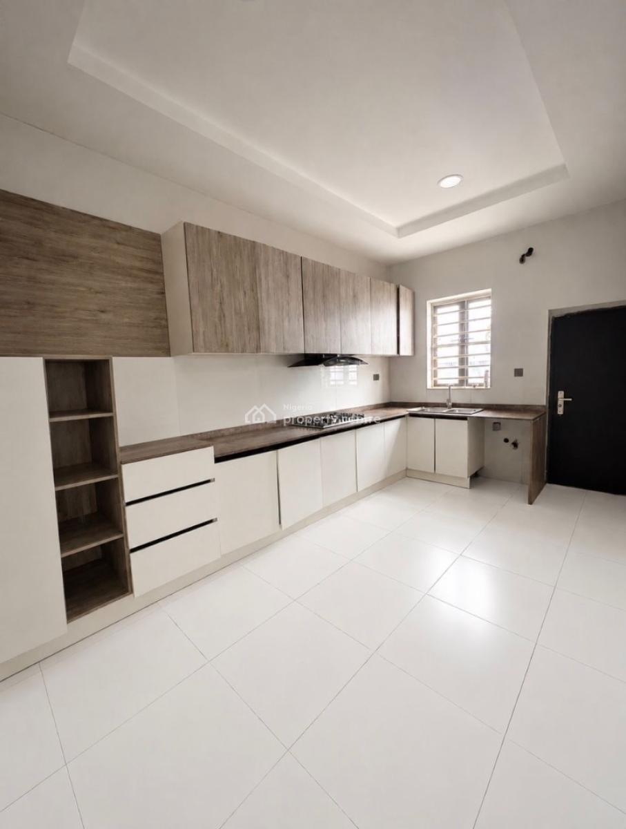 Fully Serviced Mini Flat with Big Kitchen,pool &gym, Royal Pine Gate One ,orchid Road Lekki, Lekki Phase 2, Lekki, Lagos, Mini Flat (room and Parlour) for Rent