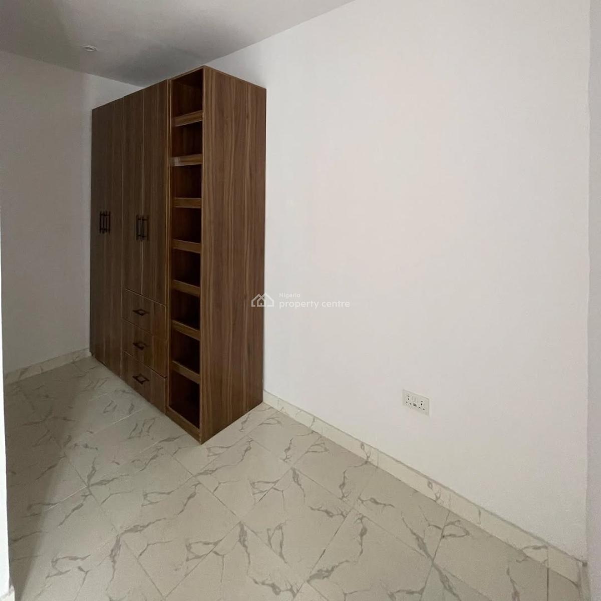 3 Bedroom Terrace with En-suite Rooms, Ajah, Lagos, Terraced Duplex for Sale