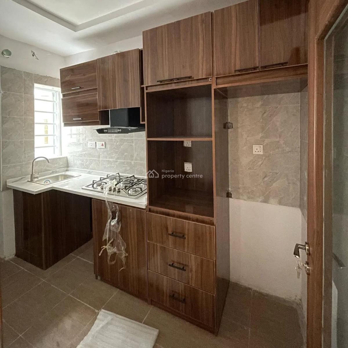 3 Bedroom Terrace with En-suite Rooms, Ajah, Lagos, Terraced Duplex for Sale
