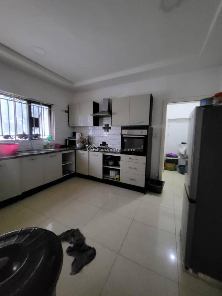 Sweet Towering 3 Bedroom Apartment with Bq, Oral Estate, Lekki, Lagos, Flat / Apartment for Rent