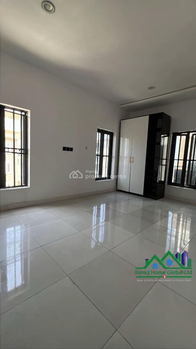 Spacious 3 Bedroom Apartment, Ikate, Lekki, Lagos, Flat / Apartment for Sale