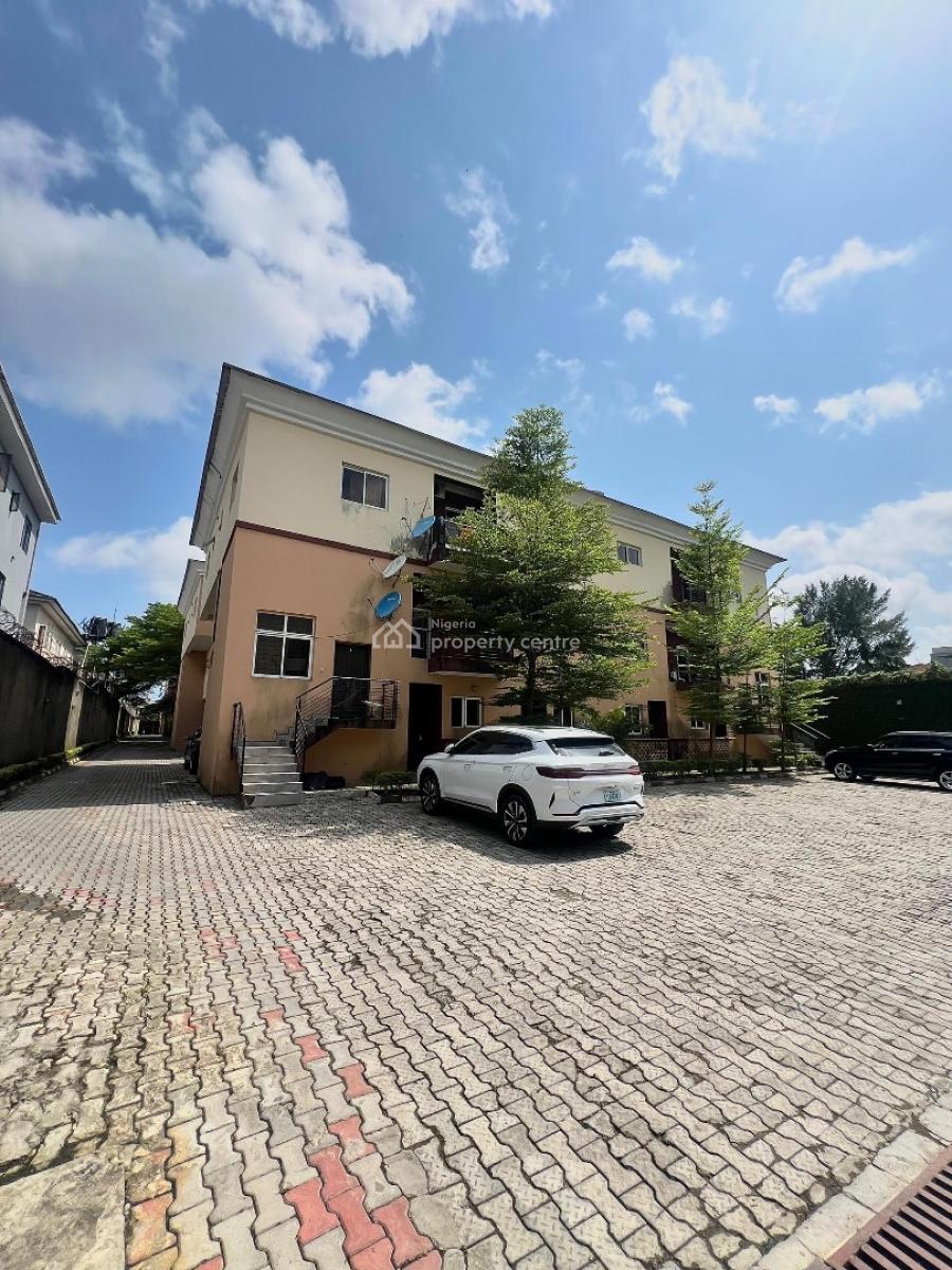 Elegant 2-bedroom Apartment with Gym & Swimming Pool, Lekki Phase 1, Lekki, Lagos, Flat / Apartment for Rent