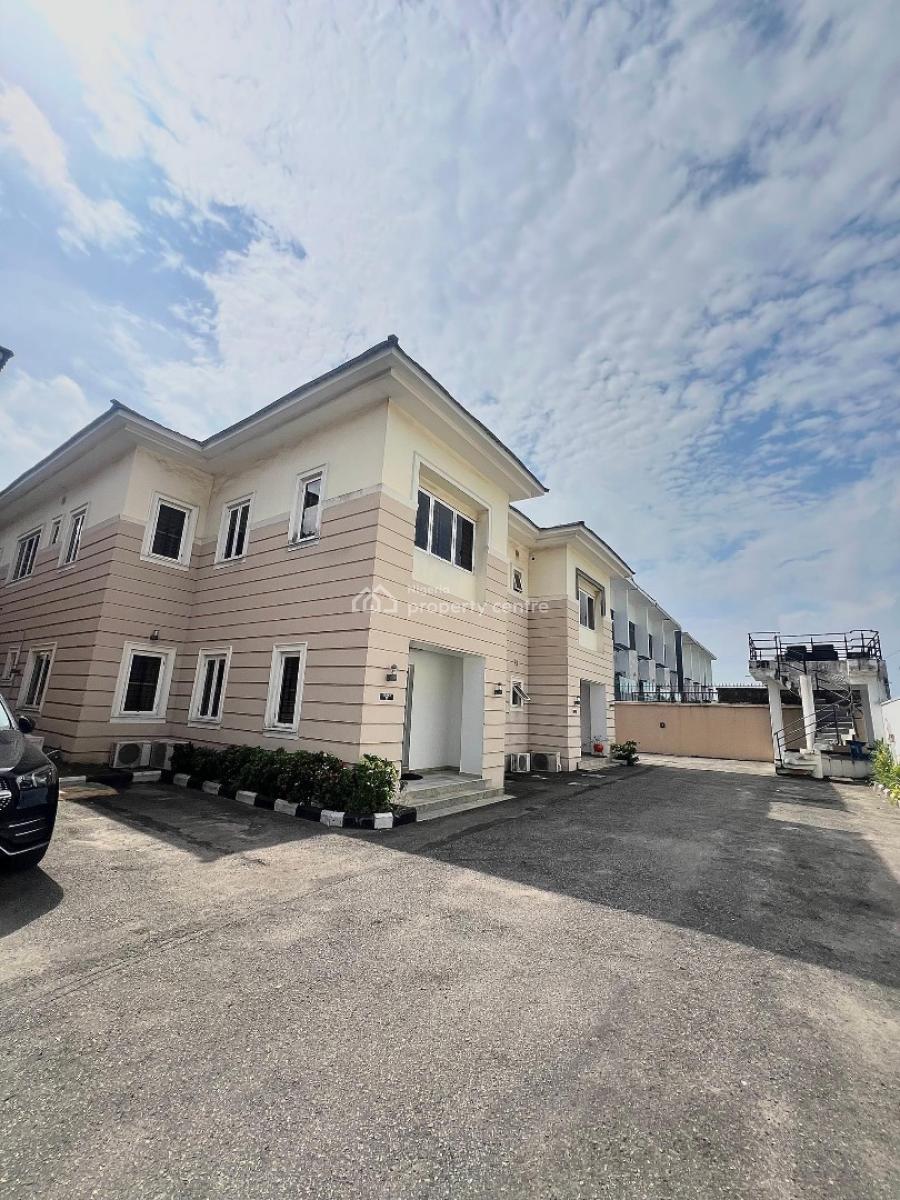 Luxury 4-bedroom Semi-detached House with 2-room Bq, Lekki Phase 1, Lekki, Lagos, Semi-detached Duplex for Rent