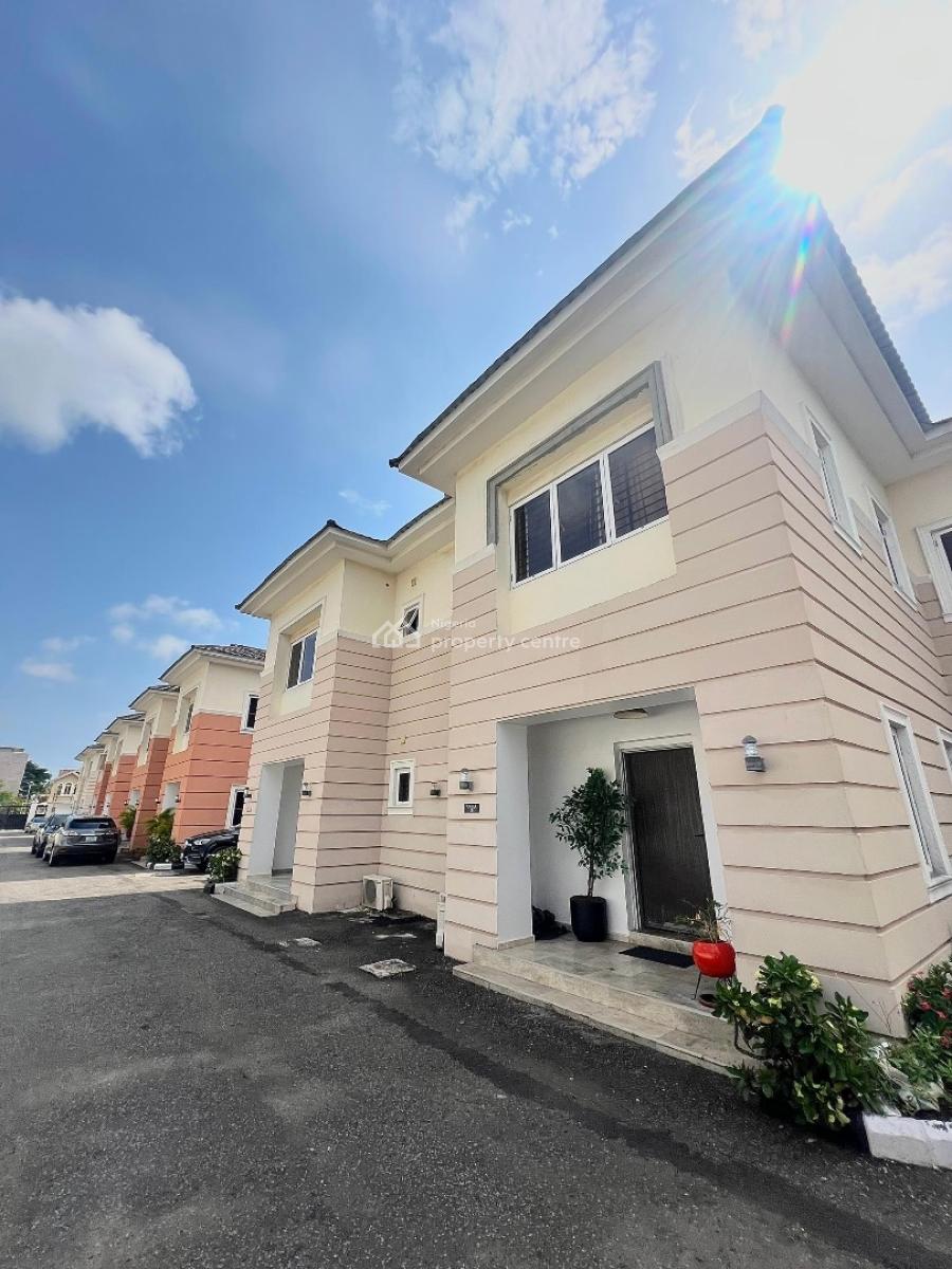 Luxury 4-bedroom Semi-detached House with 2-room Bq, Lekki Phase 1, Lekki, Lagos, Semi-detached Duplex for Rent