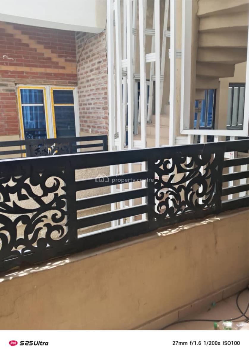 Fully Serviced and Well Maintained 2 Bedroom Flat Upstairs, Alpha Beach Road (new Road), Lekki, Lagos, Flat / Apartment for Rent