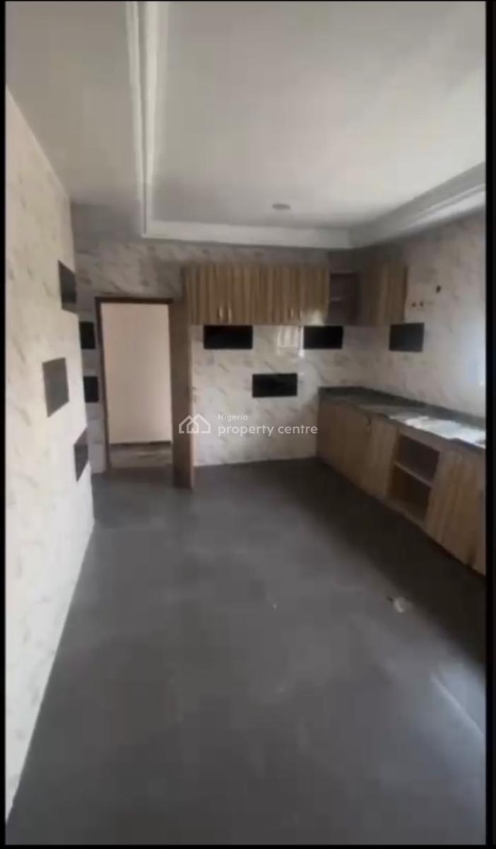Amazing 3 Bedroom Bungalow with Bq, Lugbe District, Abuja, Detached Bungalow for Sale
