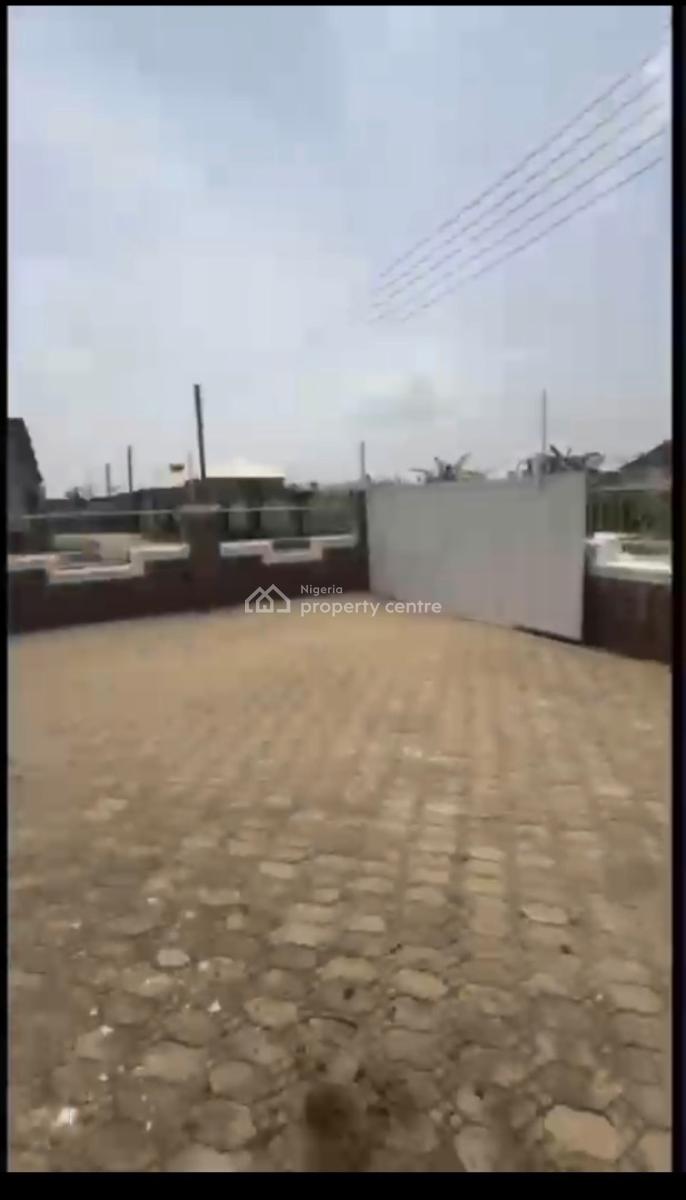 Amazing 3 Bedroom Bungalow with Bq, Lugbe District, Abuja, Detached Bungalow for Sale