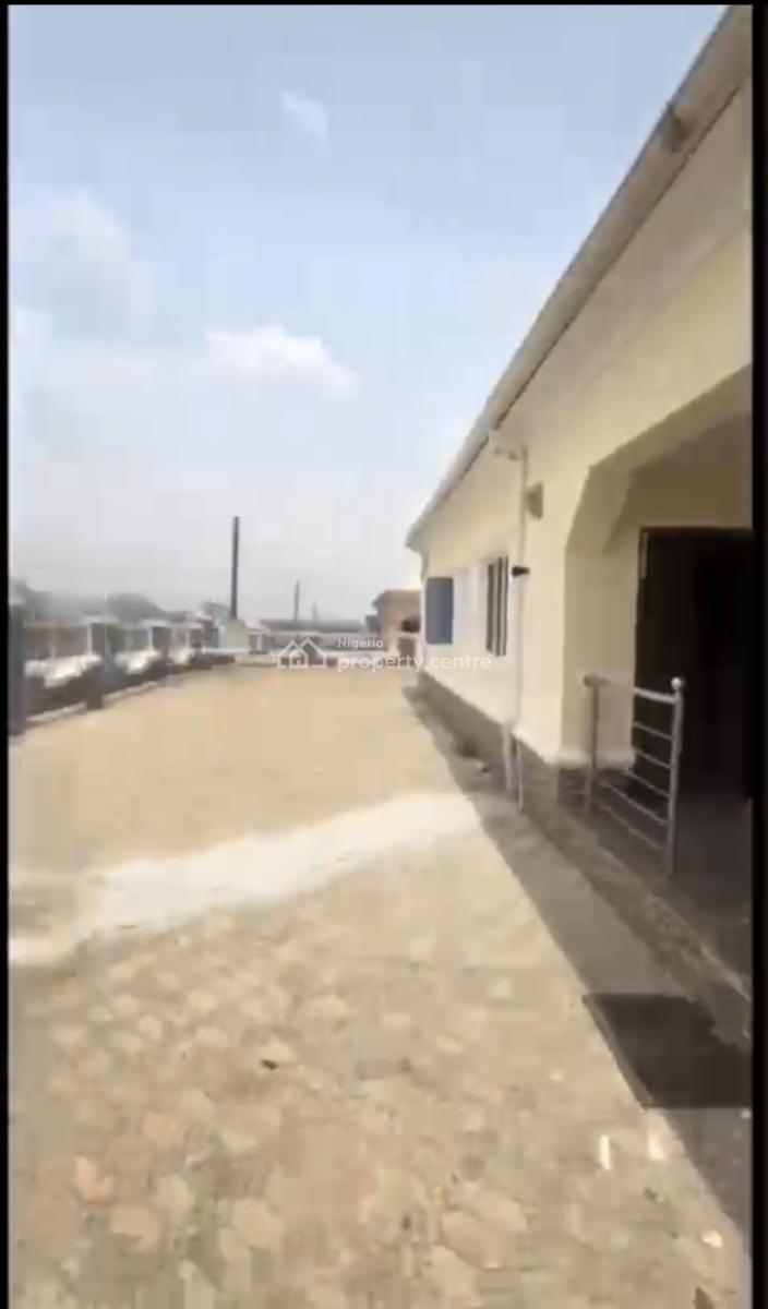 Amazing 3 Bedroom Bungalow with Bq, Lugbe District, Abuja, Detached Bungalow for Sale